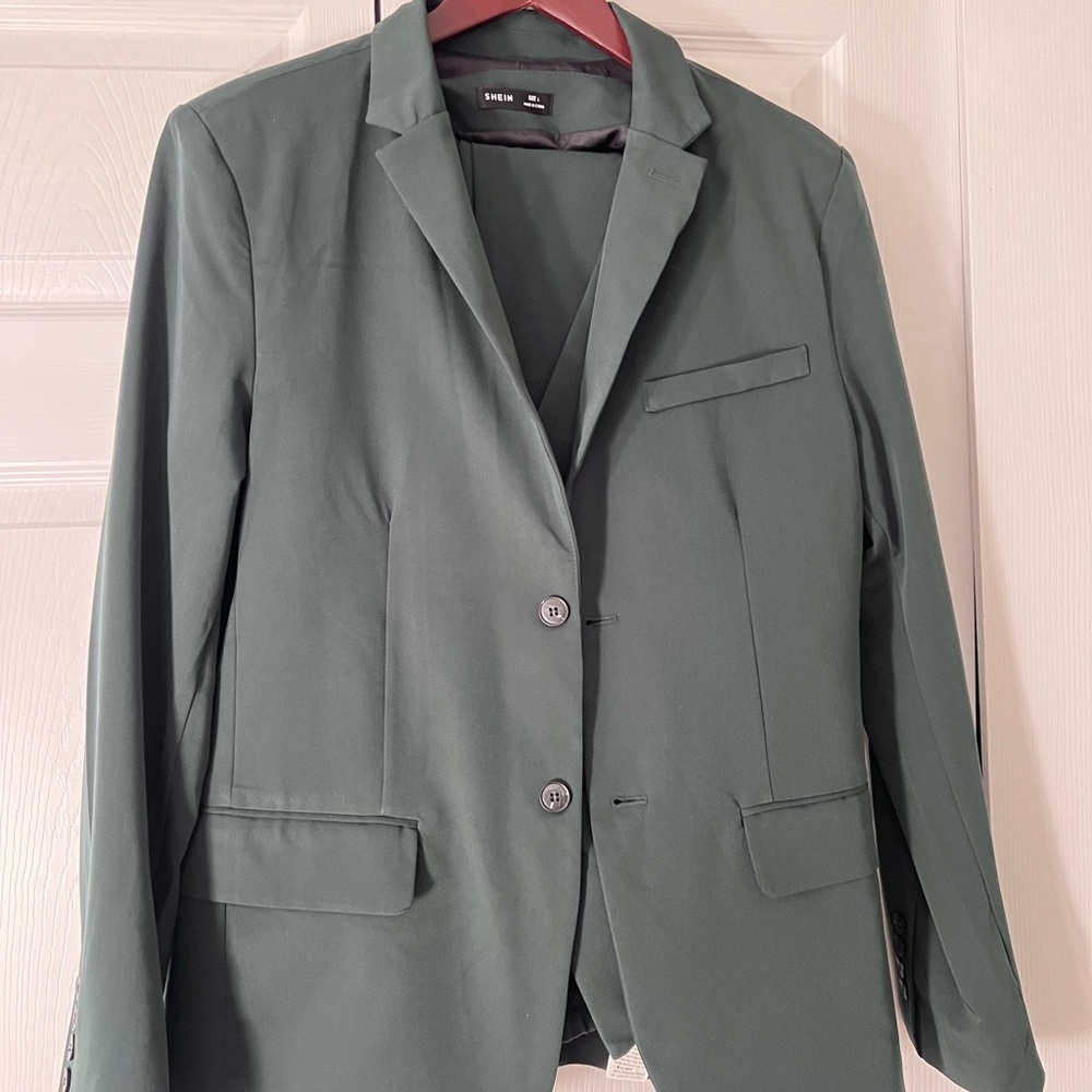 Men’s green suit